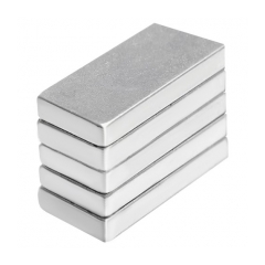 16667-neodymovy-magnet-10ks-1x0-5x0-1cm