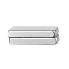 16668-neodymovy-magnet-10ks-1x0-5x0-1cm