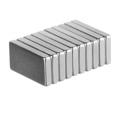 16671-neodymovy-magnet-10ks-1x0-5x0-1cm