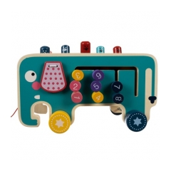 17192-kruzzel-20349-dreveny-slon-s-kladivom