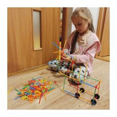 23439-stavebnica-kreativna-stavanie-zo-slamiek-238-dielikov