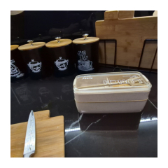 32902-ruhhy-24528-desiatovy-box-termo-s-priborom-750-ml-bezovy